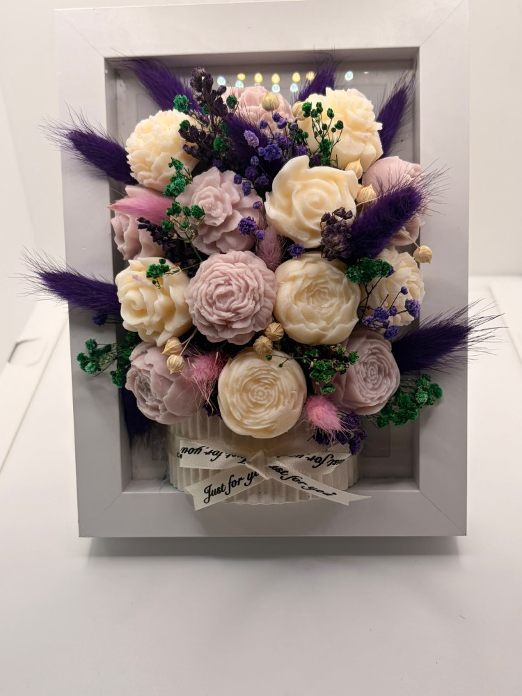 Tablou Floral Mov /Alb 001 Tablou Floral Mov /Alb 001